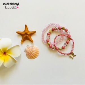 Roses and Butterfly Charm Bead Stretch Bracelet